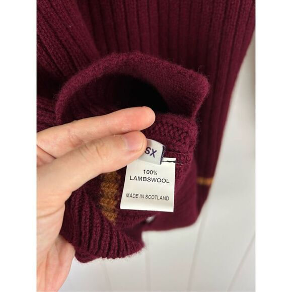 NWT Harry Potter Replica Costume Lambswool Gryffindor Sweater Scotland XS - Picture 11 of 12